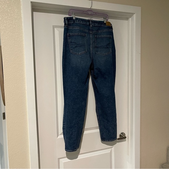 AE ripped mom jeans - Picture 6 of 11